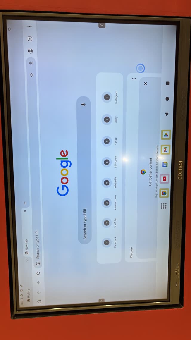 Right / Scanner screen showing a Google page and app icons